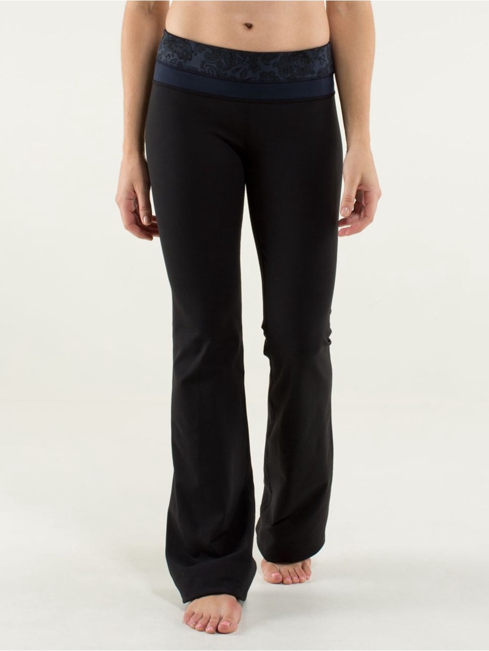 Lululemon Groove Pant (Regular) Black / Paisley Inkwell / Inkwell Size 12